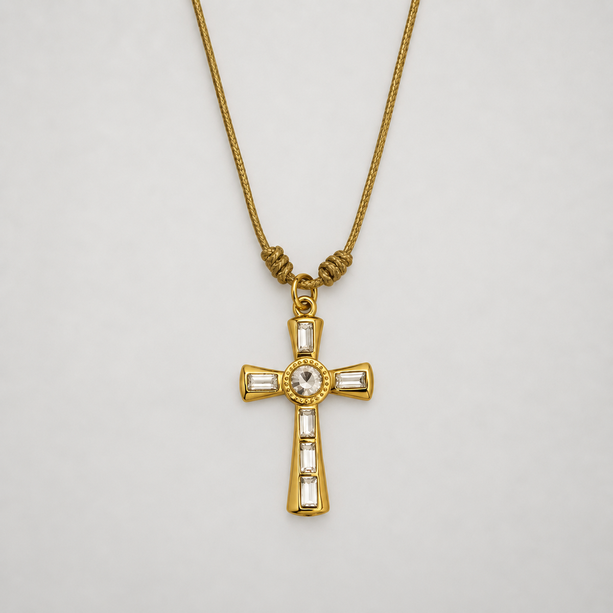 Cruz con cuerda de paracaídas