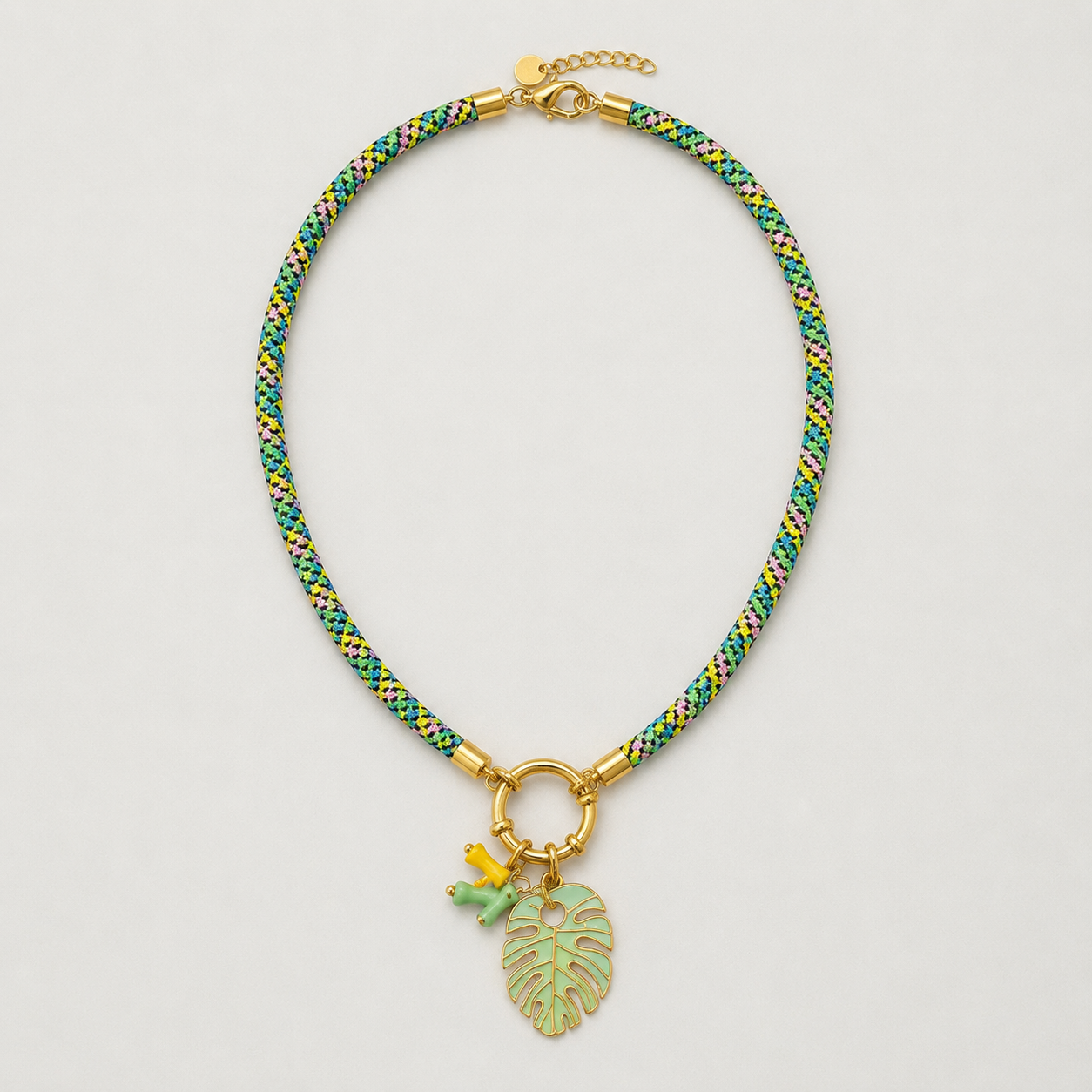 Collar timón hoja