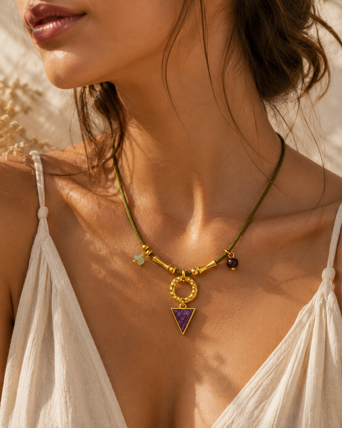 Collar triángulo