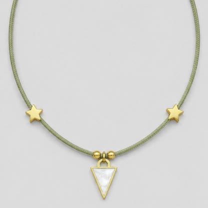 Collar Triangle Estrellas