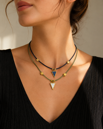 Collar Triangle Estrellas