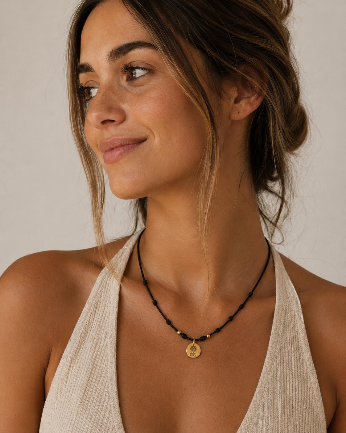 Collar virgen nudos
